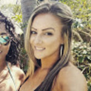 Meet your Posher, April